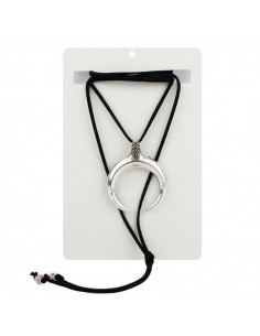 Collar Akira